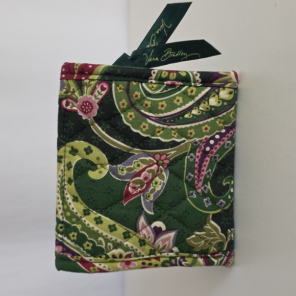 Vera Bradley Green & Pink Wallet. - Picture 2 of 11